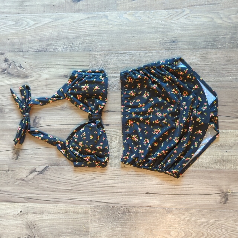 Retro two-piece swimsuit (size 8)